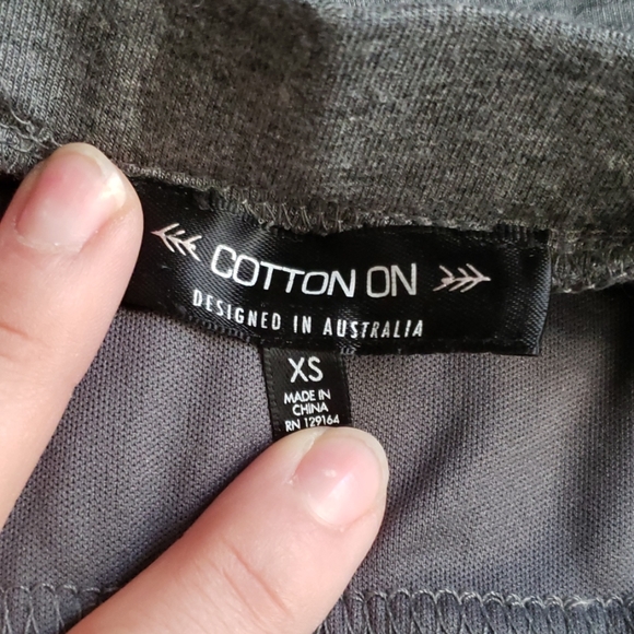 Mini skirt - Picture 2 of 2